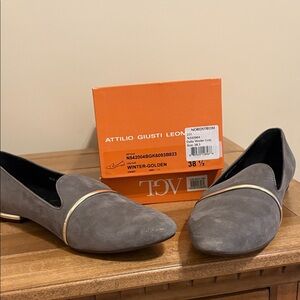 Attilio Giusti Leombruni Suede Gray Loafers